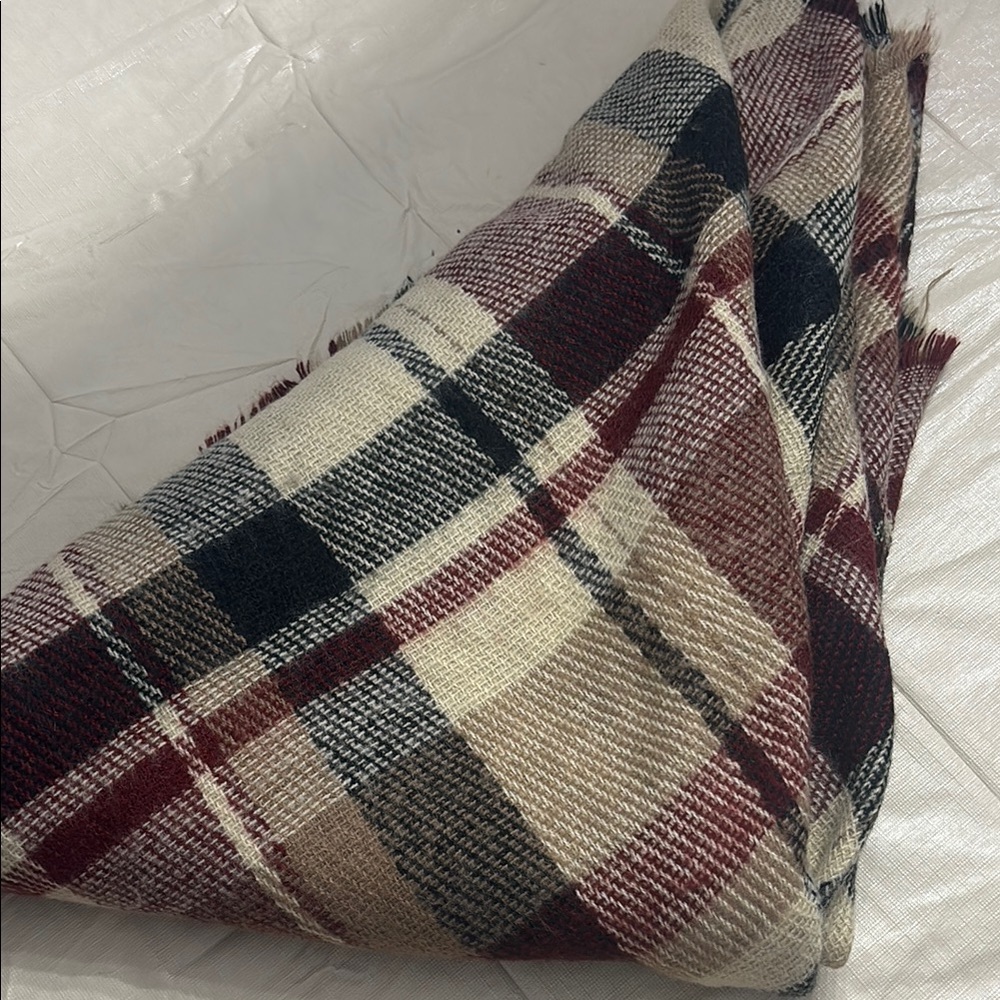 ⭐️2/$10 - Oversized Scarf